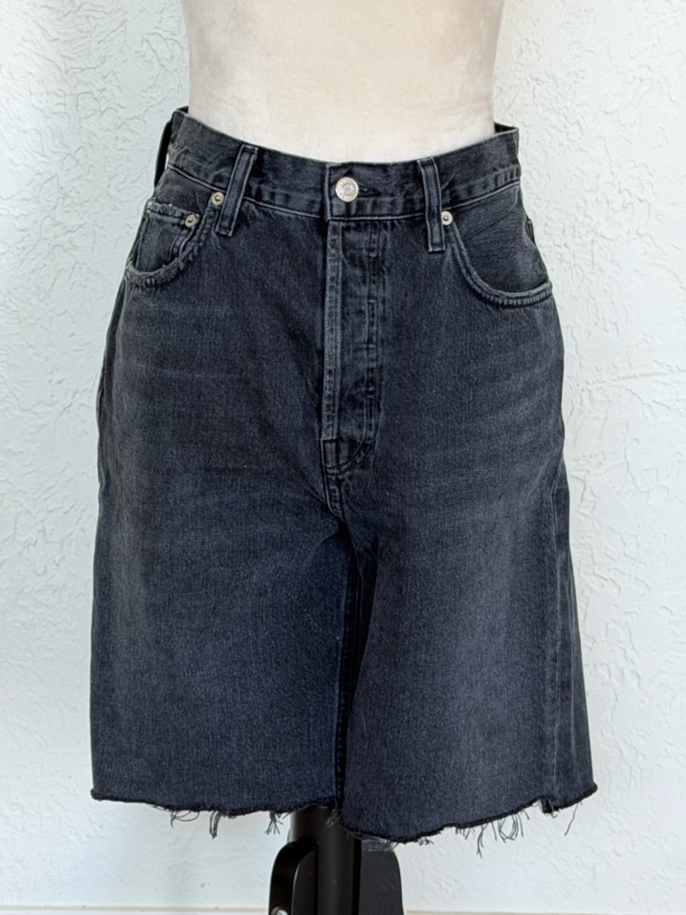 Agolde frayed hem Bermuda shorts size 27